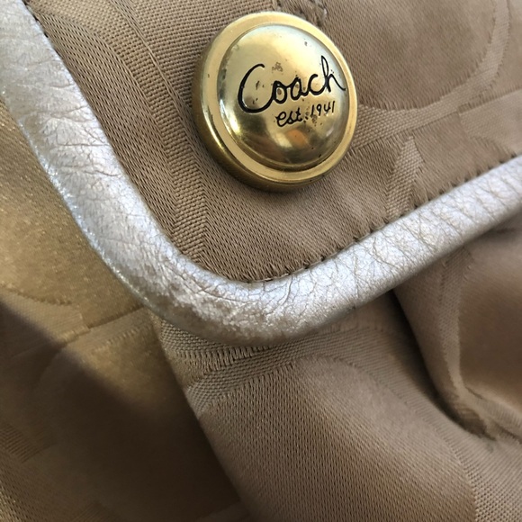 Gold Coach Purse - Picture 7 of 9